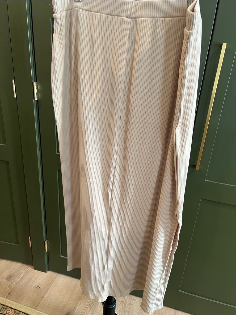 Old Navy Cream Ribbed Maxi Skirt